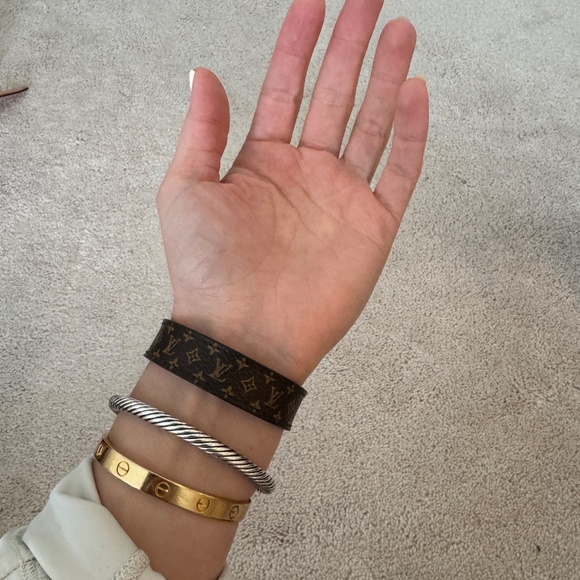 Louis Vuitton Nano Monogram Bracelet Size 17 - Picture 4 of 8